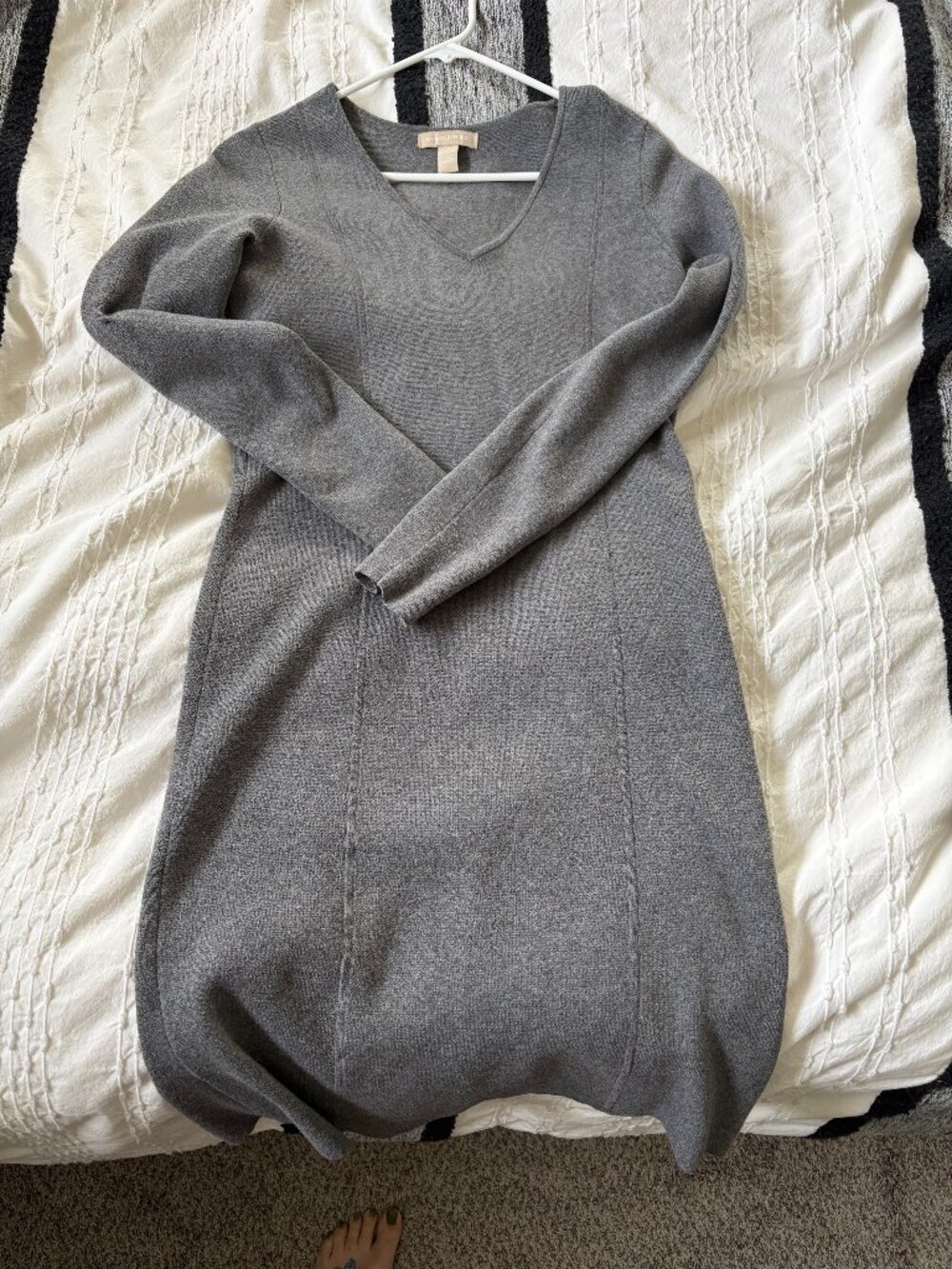 Banana Republic Gray Cotton V-Neck Long Sleeve Sweater Dress - Size M